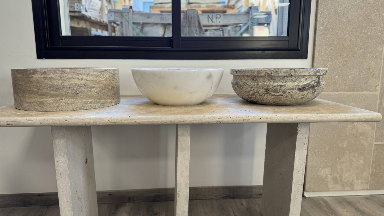 VASQUE TRAVERTIN SILVER ET MARBRE RONDE AU FORMAT 40.6 CM DIAMETRE